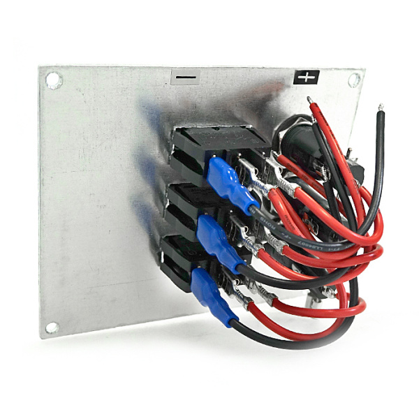 Панель переключателей 3шт вертикальная серая из алюминия C91311 от прозводителя Easterner